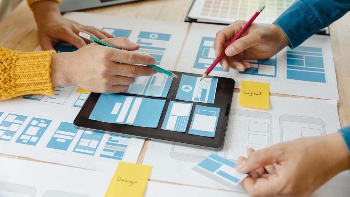 13 UI/UX design tools that will be used in 2024
