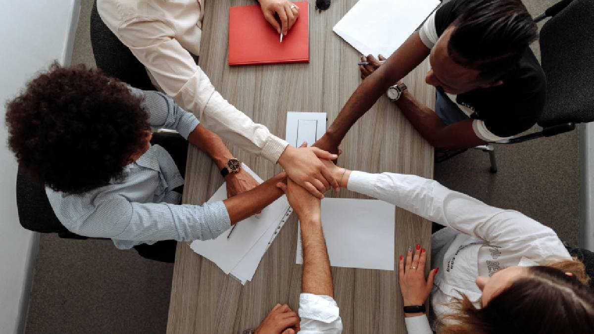 Struggling to Transform an Idea into a Startup? Here Are the Keys to Navigating the Startup Journey